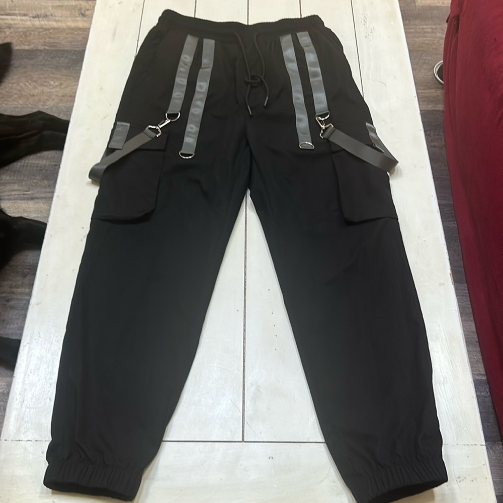 Manfinity Men's Flap Pocket Cargo Pants With Straps size M